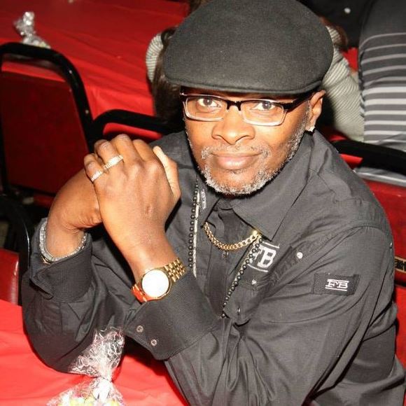 Meet your Posher, Ellis - Picture 1 of 1